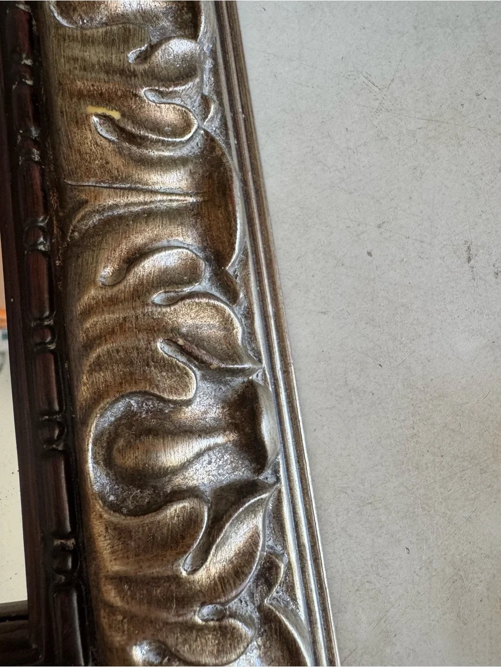 1998 Vintage Bombay Company Ornate Molded Dark Brown Decorative Wall Mirror